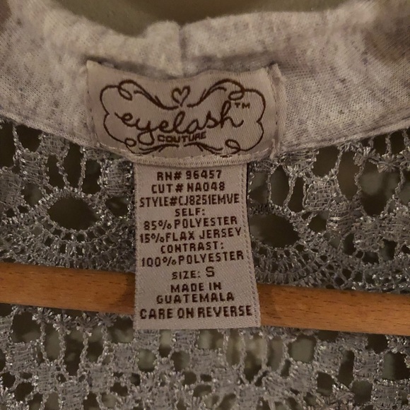 Vest - Picture 3 of 3